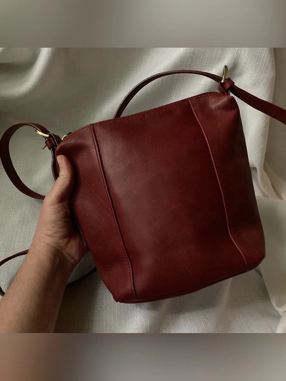 St. John's Bay Red 100% Cowhide Leather Outer Purse!
